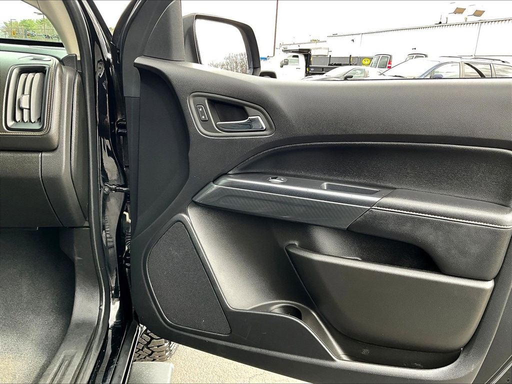 2022 GMC Canyon AT4 w/Cloth