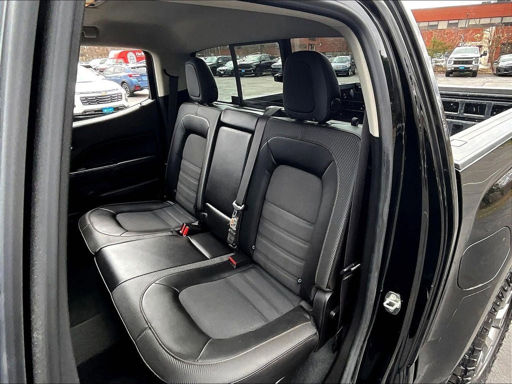 2022 GMC Canyon AT4 w/Cloth
