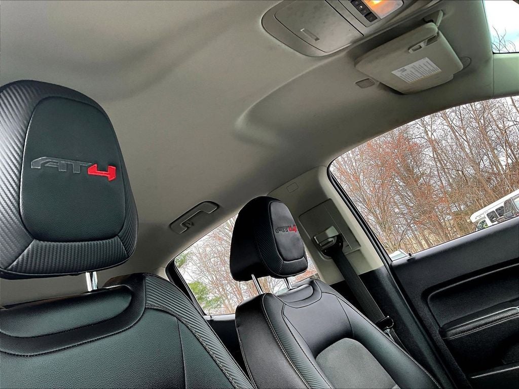 2022 GMC Canyon AT4 w/Cloth