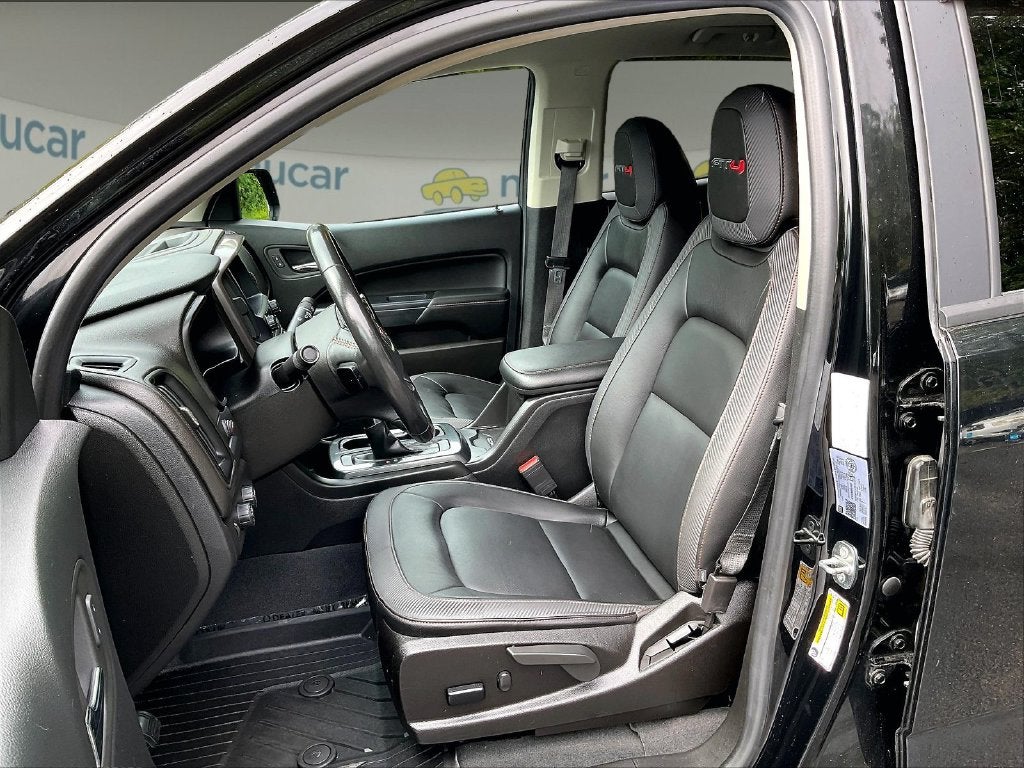 2022 GMC Canyon AT4 w/Leather
