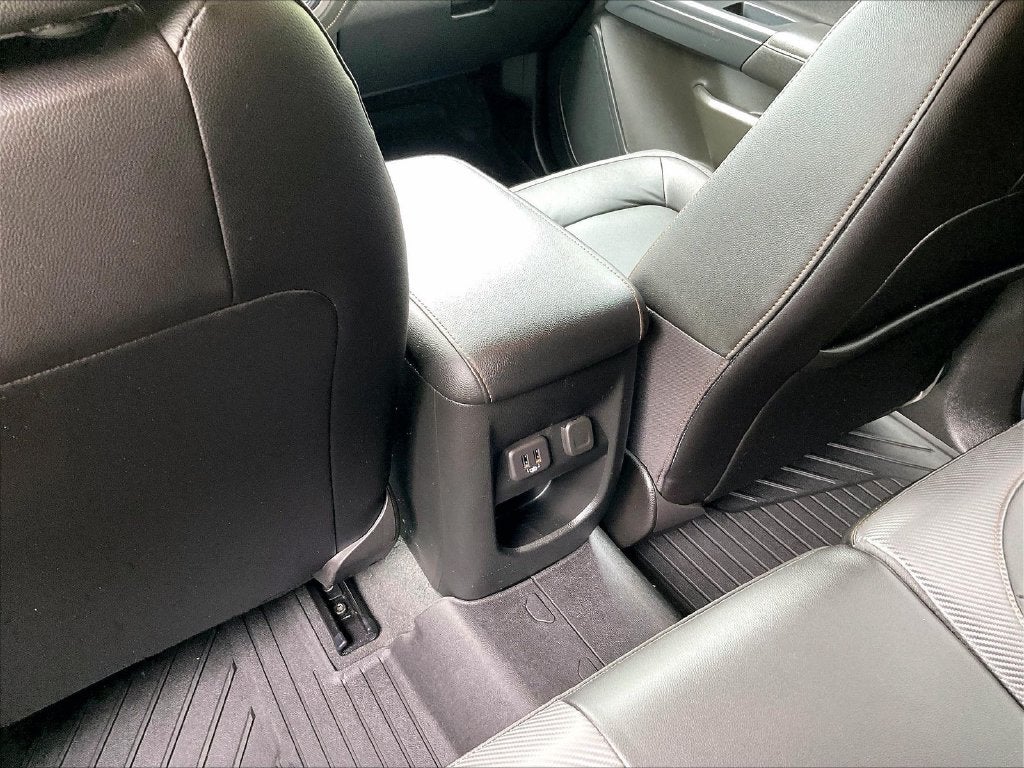 2022 GMC Canyon AT4 w/Leather