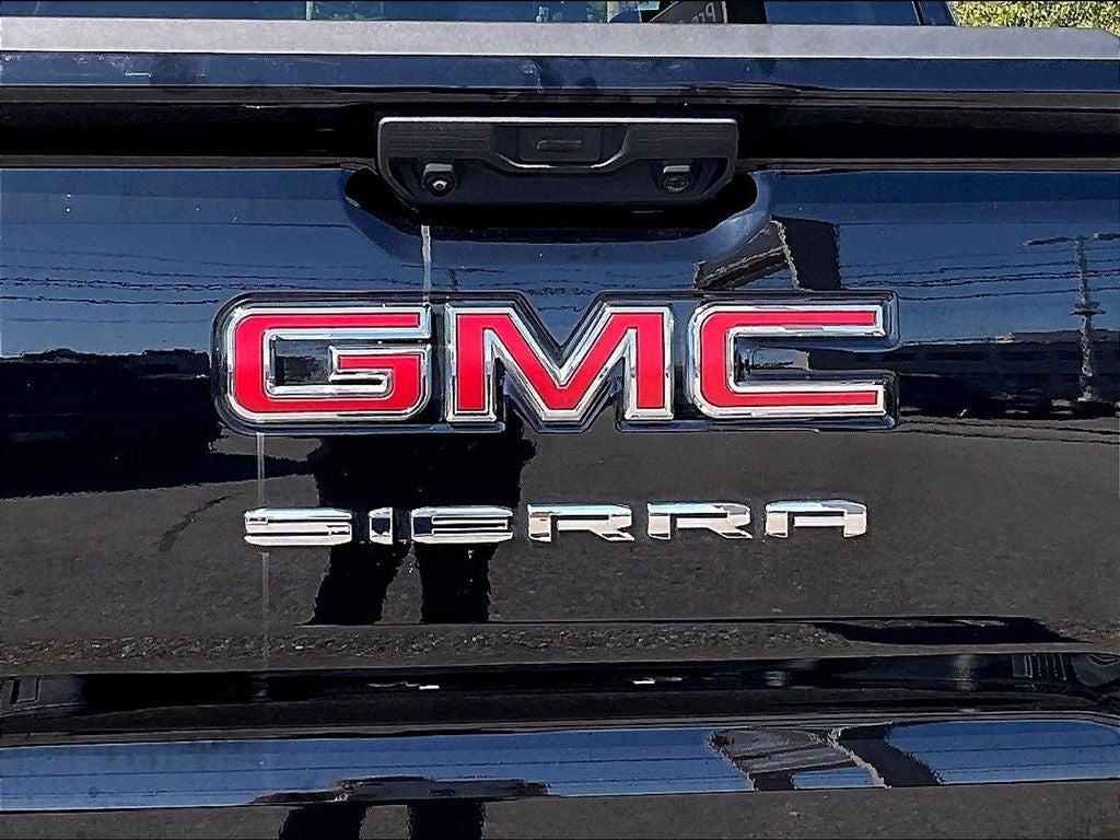 2025 GMC Sierra 1500 Elevation