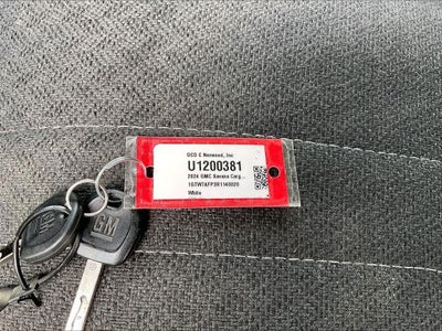 2024 GMC Savana Cargo Van RWD 2500 135"