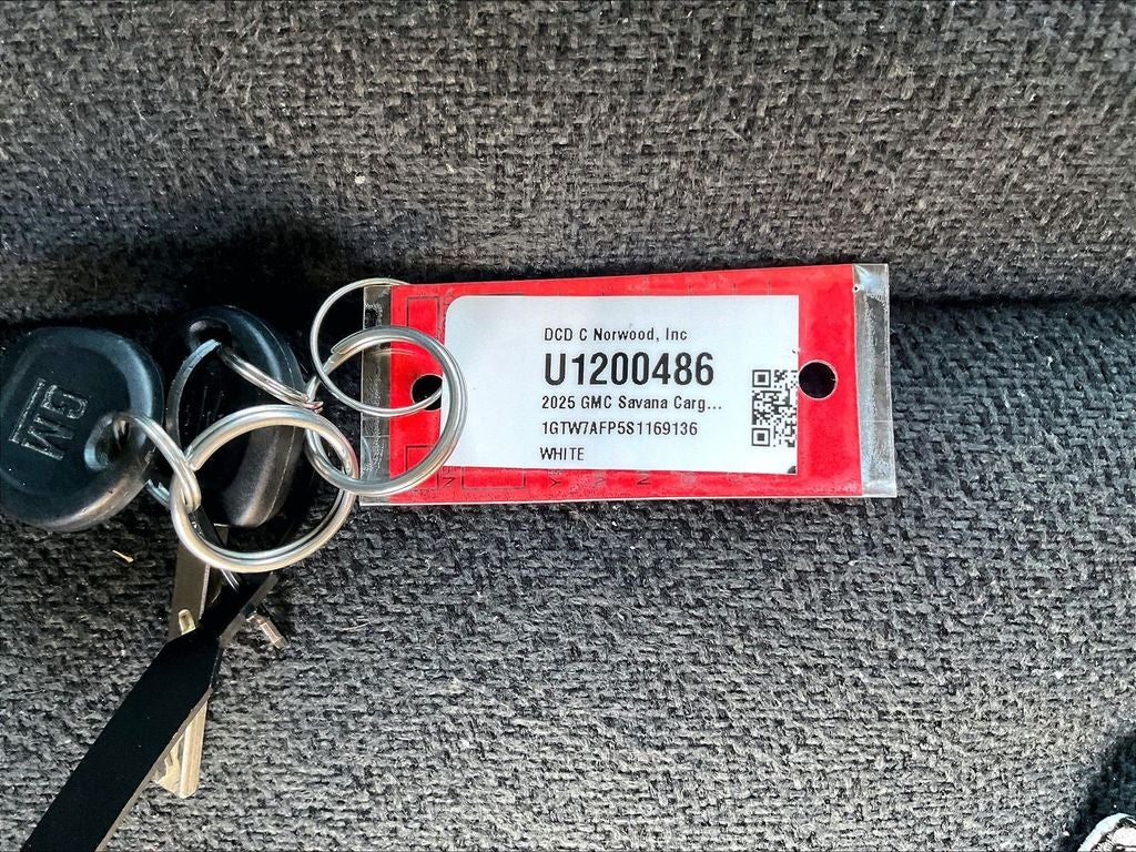 2025 GMC Savana 2500 Work Van