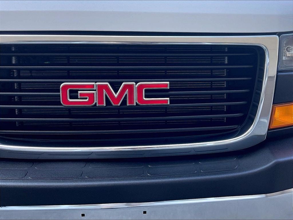 2025 GMC Savana 2500 Work Van