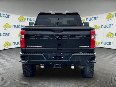2023 Chevrolet Silverado 2500 HD Custom