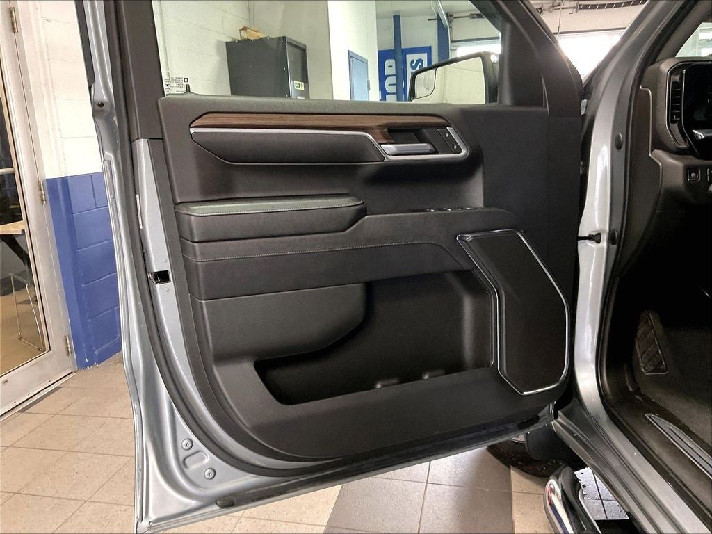 2023 Chevrolet Silverado 1500 LT LT1