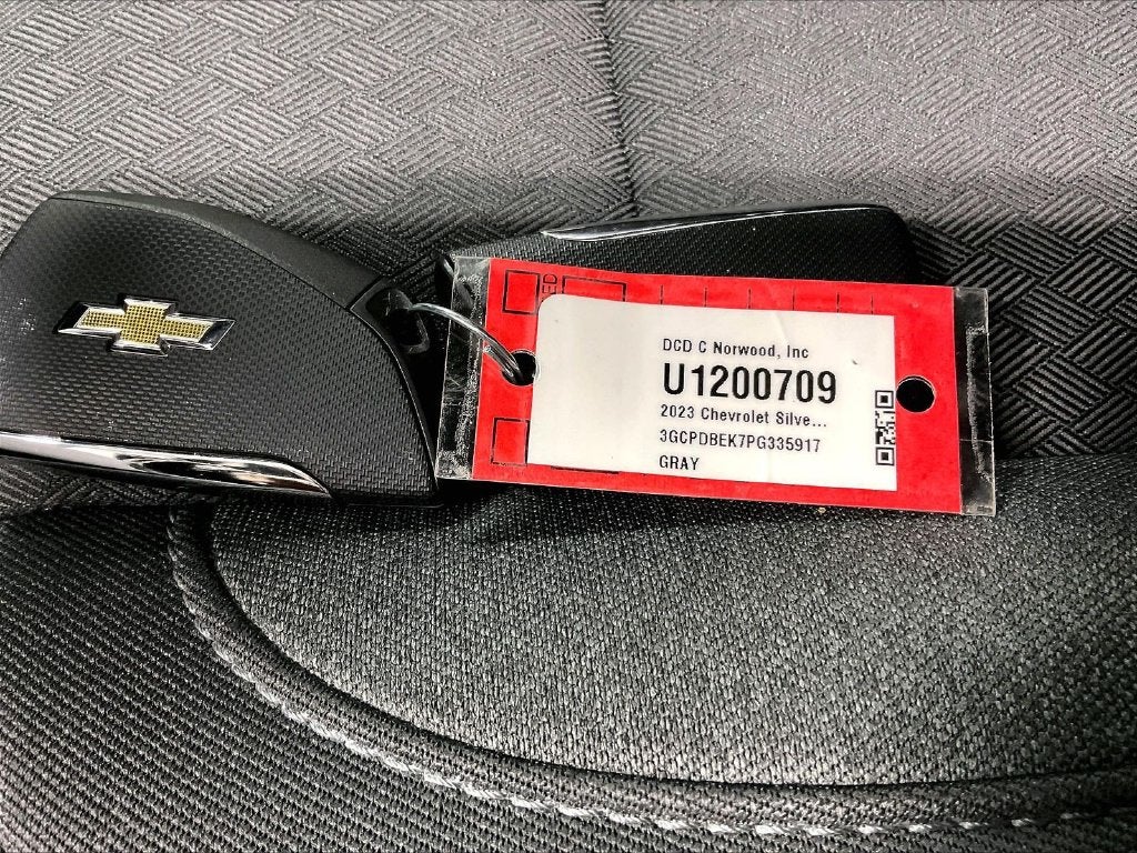 2023 Chevrolet Silverado 1500 Custom