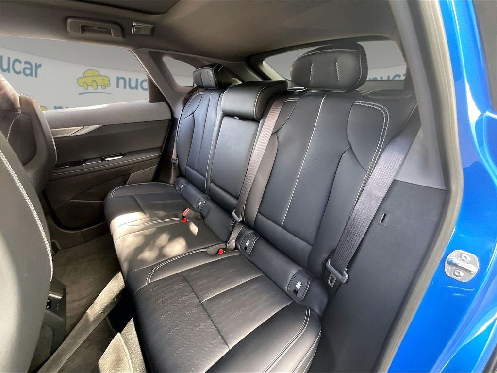 2025 Cadillac OPTIQ Luxury 2