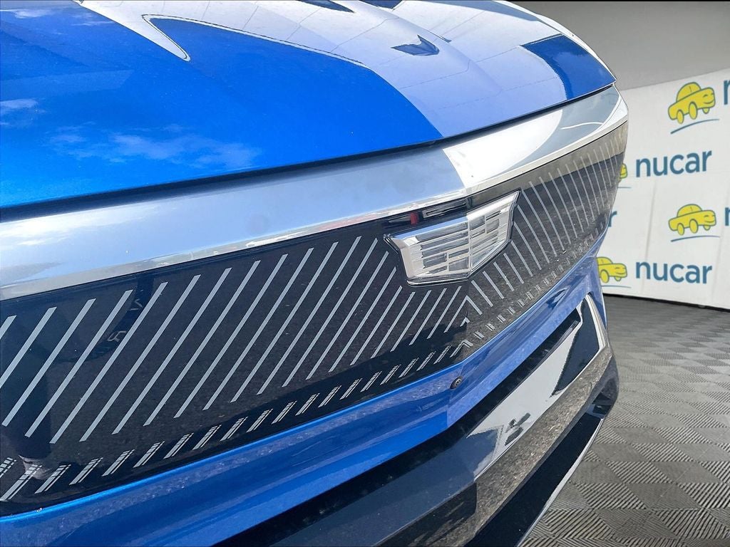 2025 Cadillac OPTIQ Luxury 2