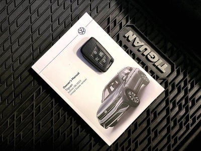 2024 Volkswagen Tiguan 2.0T SE R-Line Black
