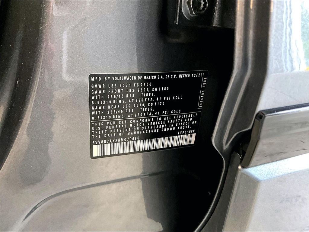 2024 Volkswagen Tiguan 2.0T SE R-Line Black