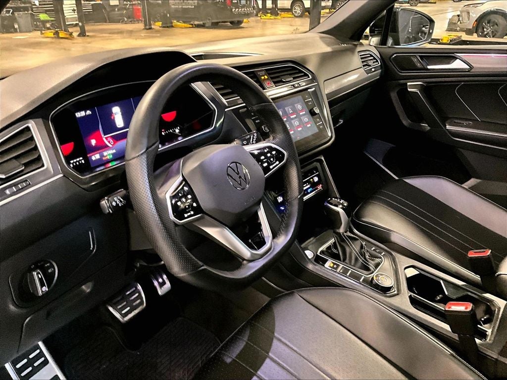 2024 Volkswagen Tiguan 2.0T SE R-Line Black