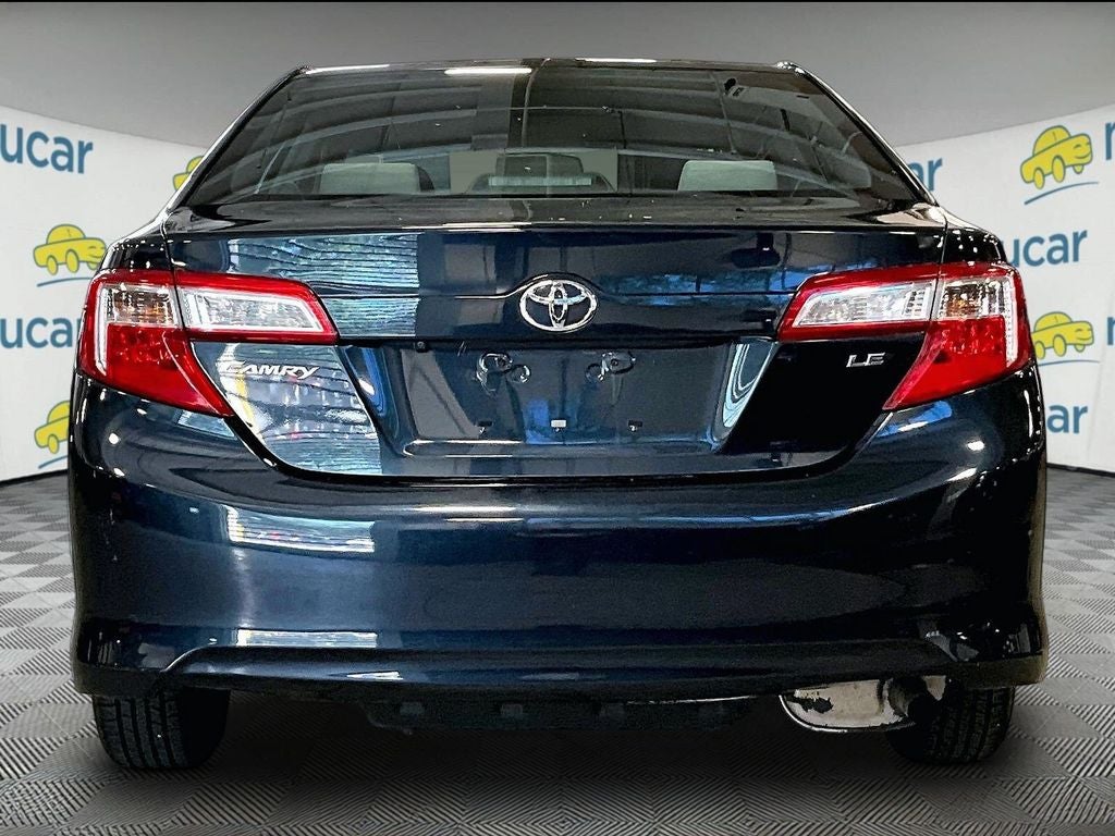 2014 Toyota Camry LE