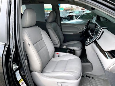2015 Toyota Sienna XLE 7 Passenger