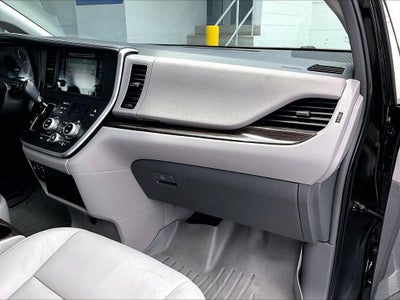 2015 Toyota Sienna XLE 7 Passenger