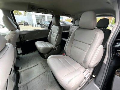 2015 Toyota Sienna XLE 7 Passenger