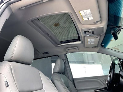 2015 Toyota Sienna XLE 7 Passenger
