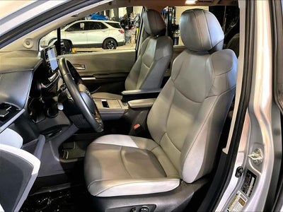 2024 Toyota Sienna XLE