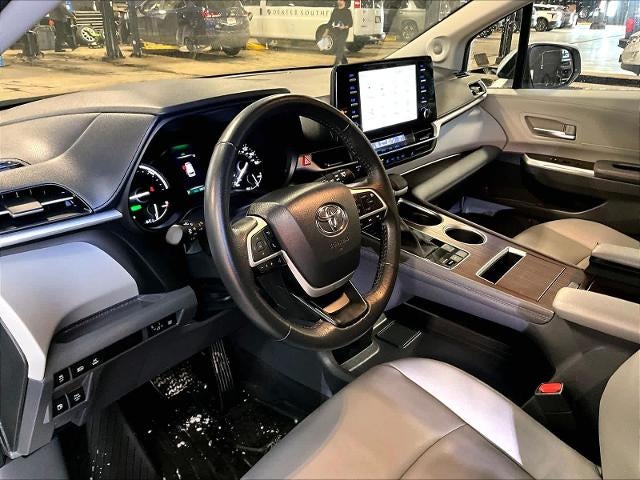 2024 Toyota Sienna XLE
