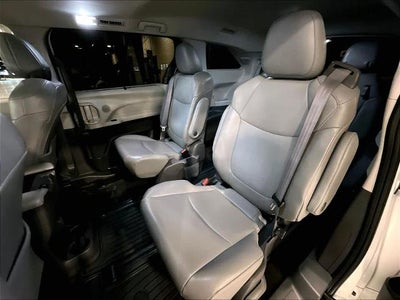 2021 Toyota Sienna XLE