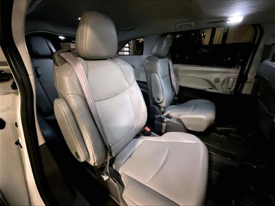 2021 Toyota Sienna XLE