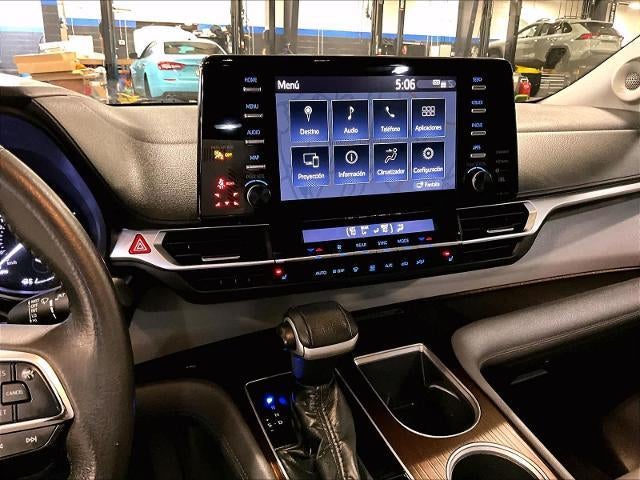 2021 Toyota Sienna XLE