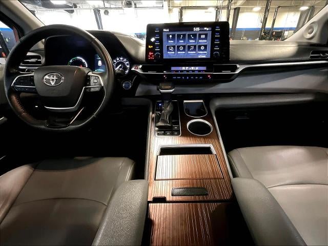 2021 Toyota Sienna XLE