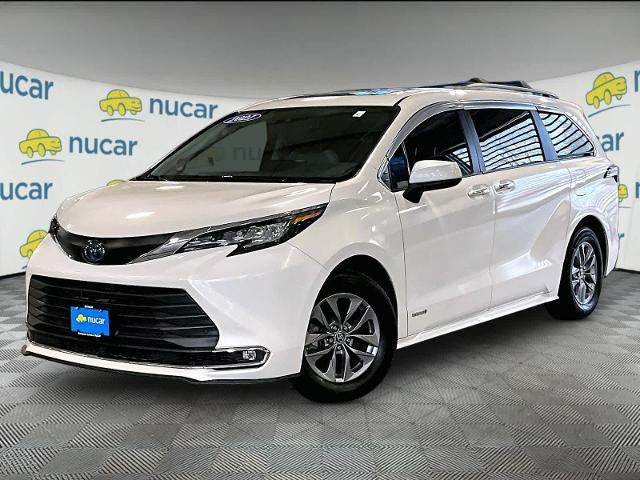 2021 Toyota Sienna XLE