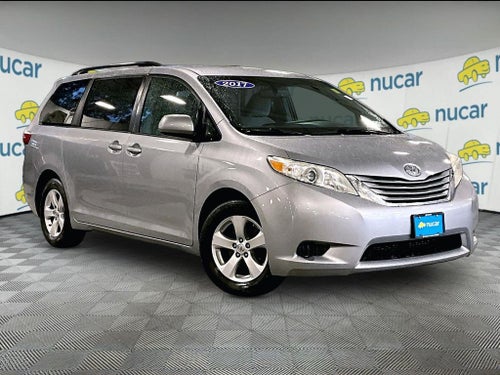 2017 Toyota Sienna LE 8 Passenger
