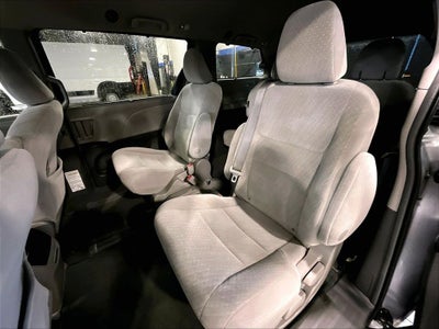 2017 Toyota Sienna LE 8 Passenger