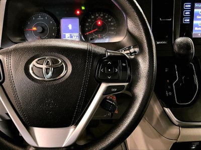 2017 Toyota Sienna LE 8 Passenger