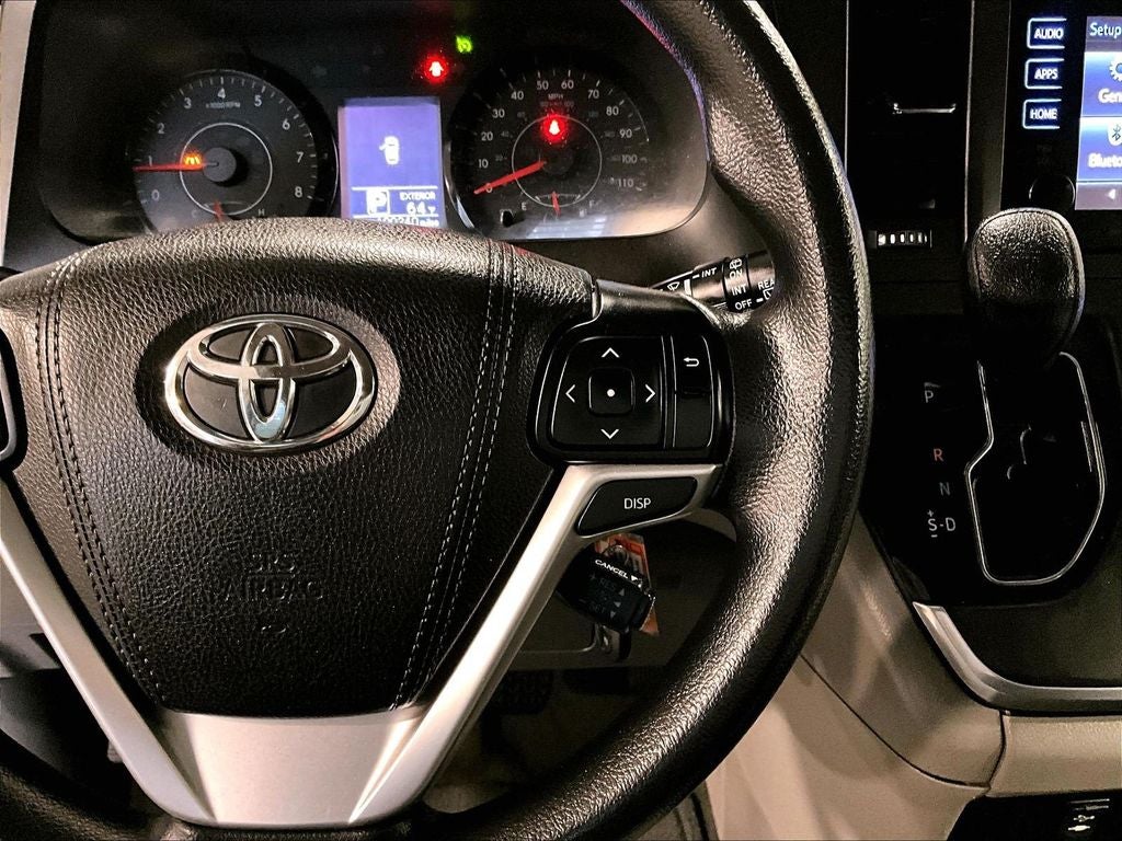 2017 Toyota Sienna LE 8 Passenger