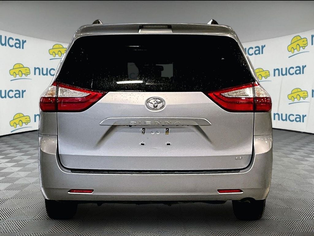 2017 Toyota Sienna LE 8 Passenger