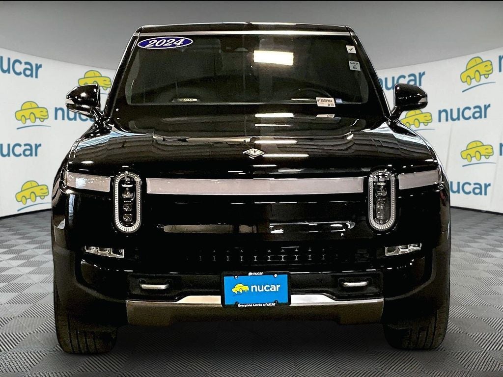 2024 Rivian R1S Adventure