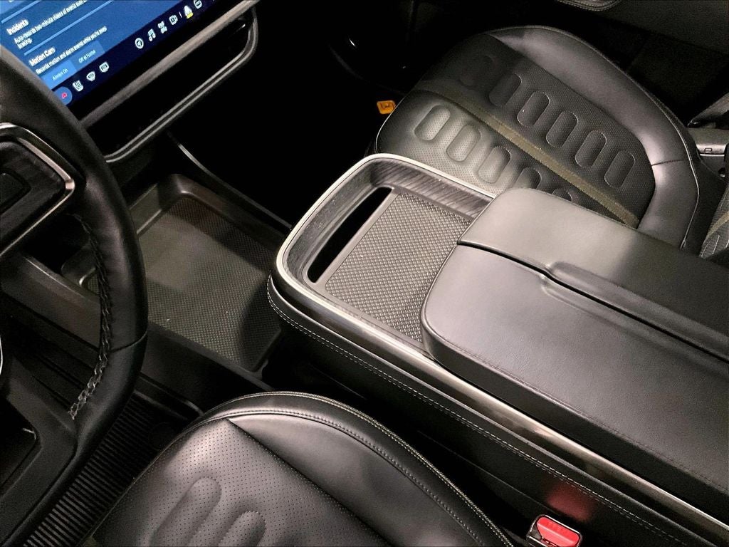 2024 Rivian R1S Adventure