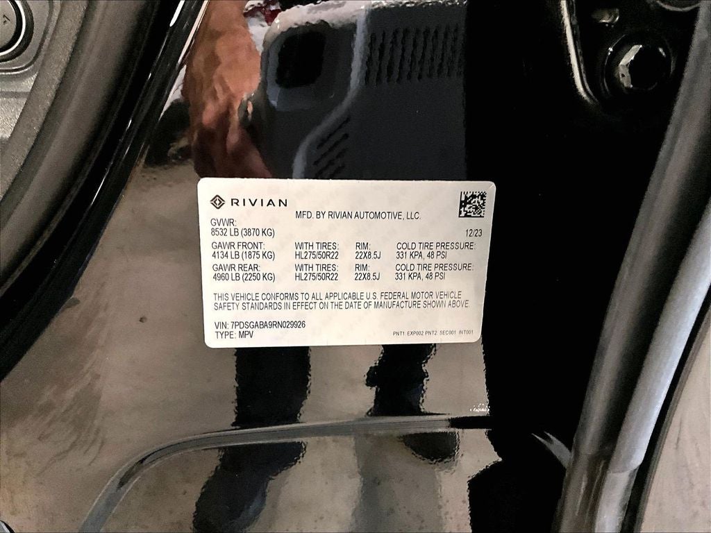 2024 Rivian R1S Adventure