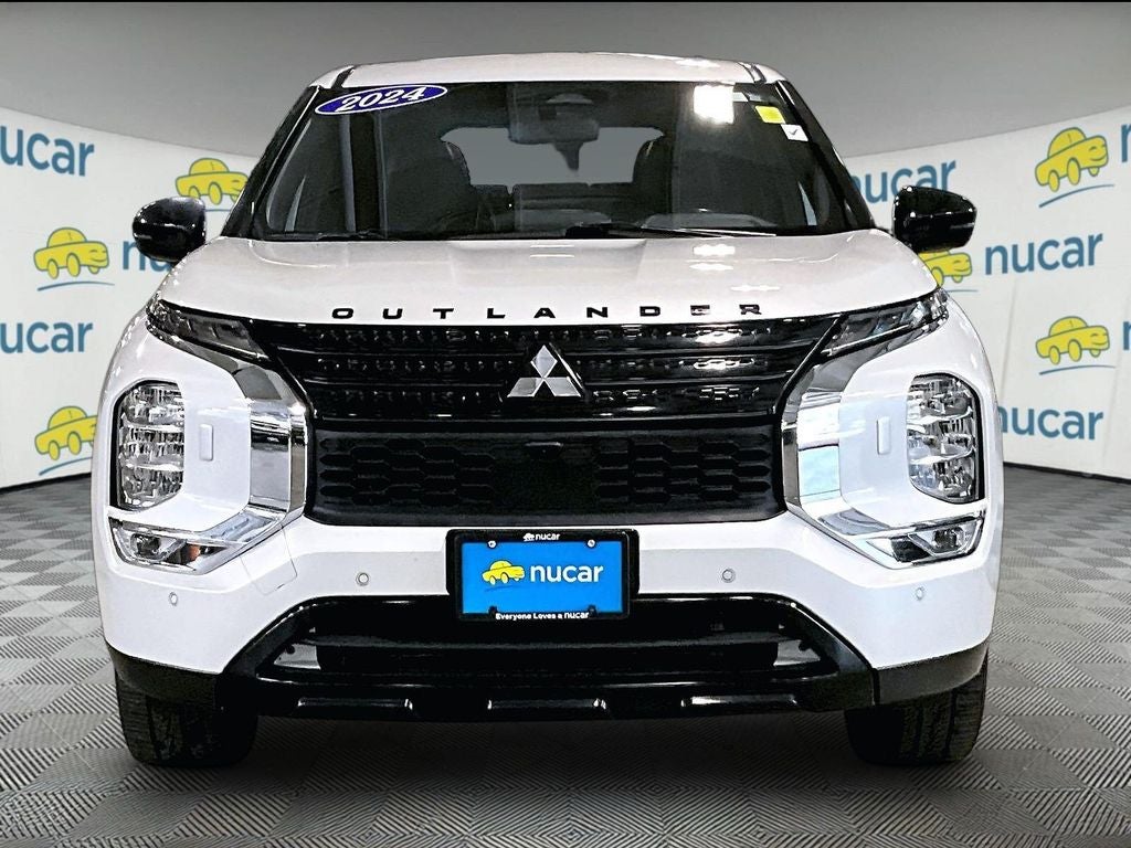 2024 Mitsubishi Outlander SE
