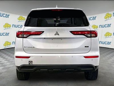 2024 Mitsubishi Outlander SE