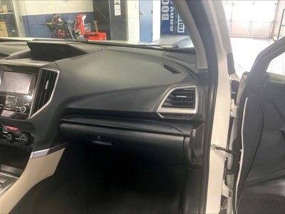 2023 Subaru Forester Base