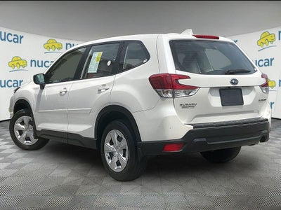 2023 Subaru Forester Base