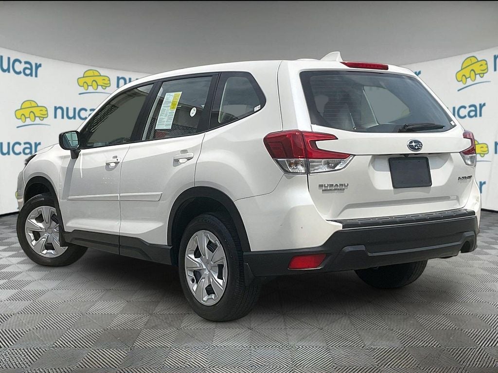 2023 Subaru Forester Base