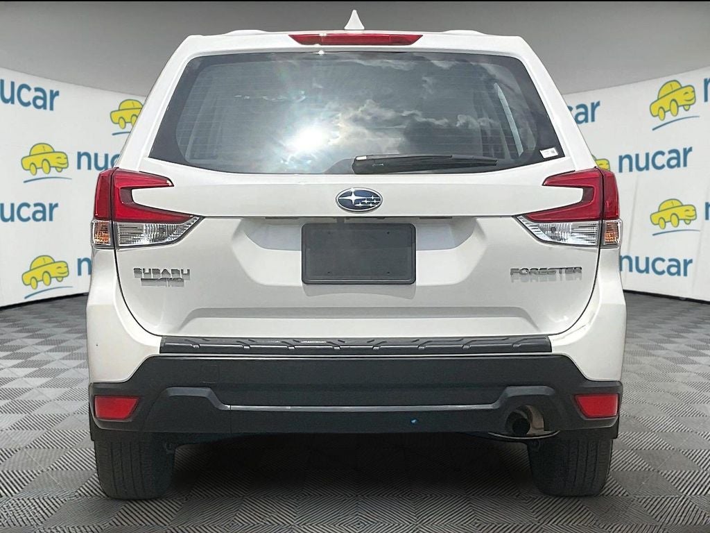 2023 Subaru Forester Base