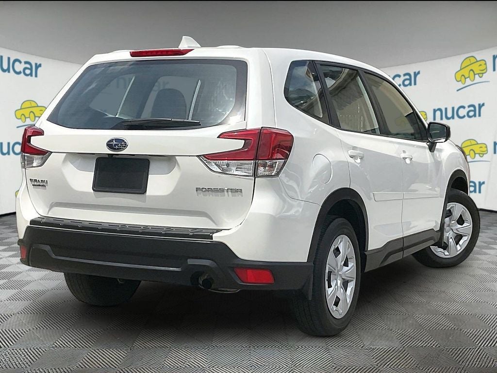 2023 Subaru Forester Base