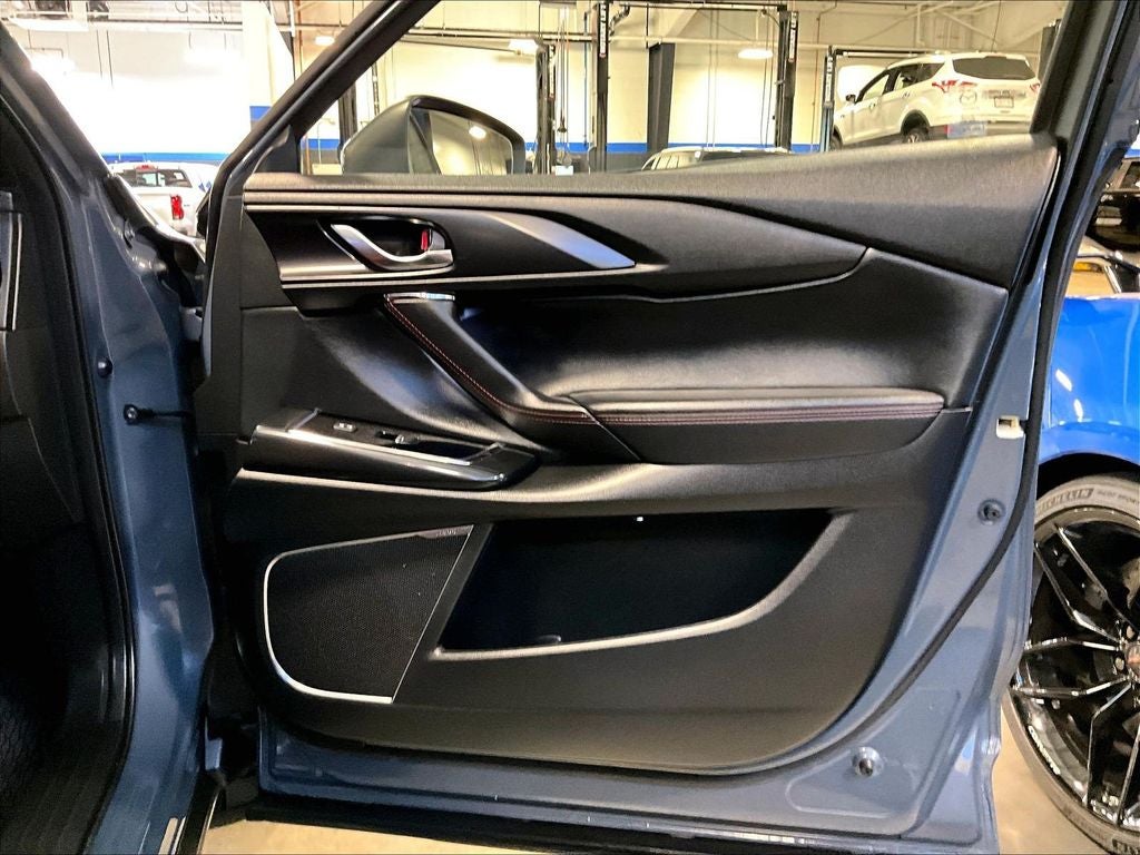 2023 Mazda Mazda CX-9 Carbon Edition