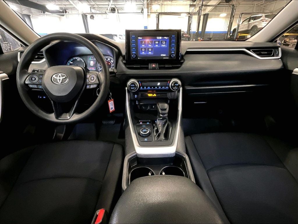 2020 Toyota RAV4 Hybrid LE