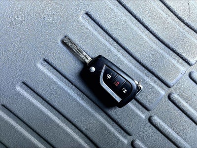 2020 Toyota RAV4 Hybrid LE