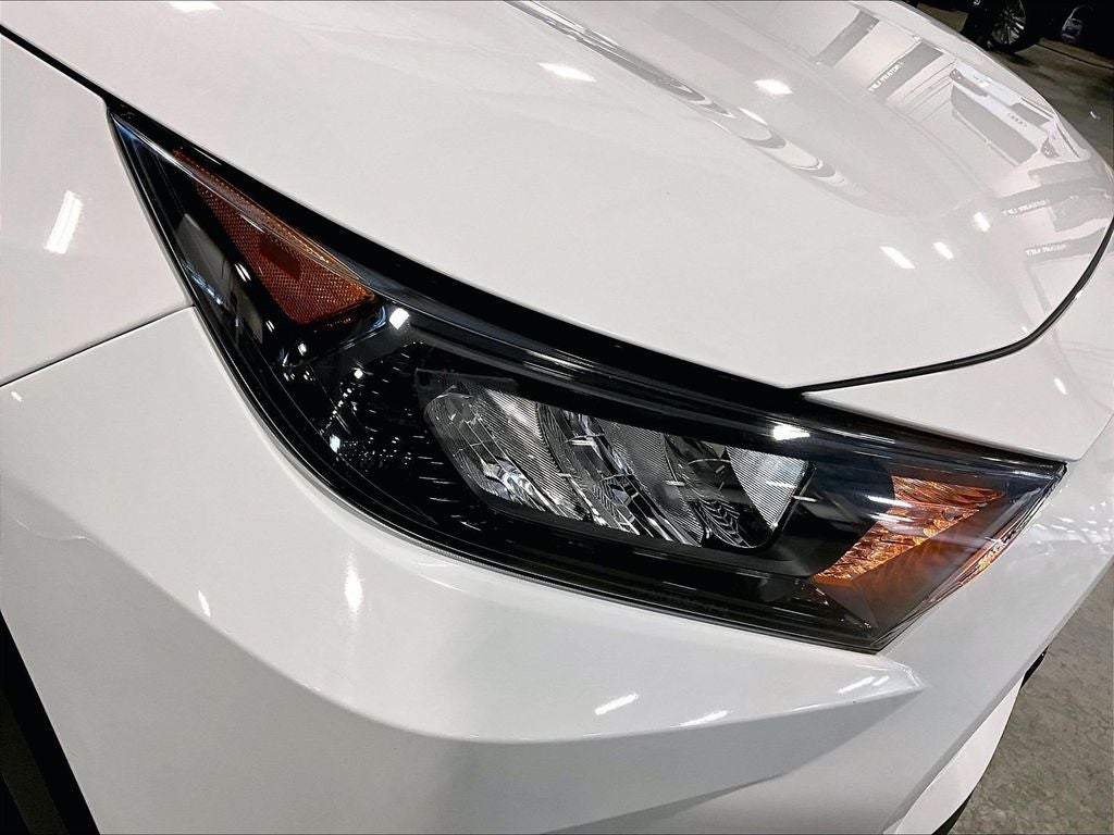 2020 Toyota RAV4 Hybrid LE