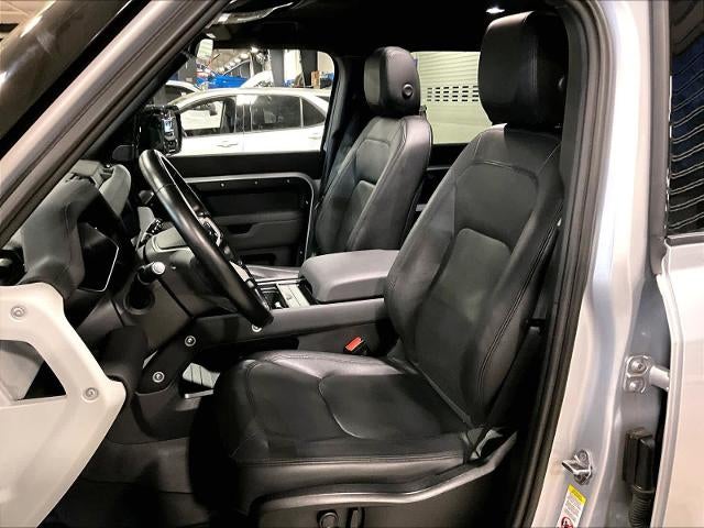 2023 Land Rover Defender SE