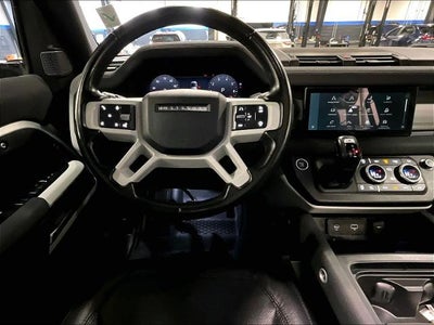 2023 Land Rover Defender SE